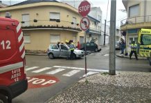 ENTRONCAMENTO | Colisão entre dois veículos provoca 3 feridos leves