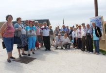Utentes do Centro de Convívio do Entroncamento visitaram a praia de Paredes de Vitória