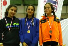 Joana Fernandes (CLAC) no pódio do Triatlo Atlético de Preparação de Infantis