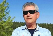 Mário Rodrigues com conto escolhido para a III Coletânea de Cartas de Amor