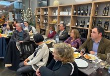 Entroncamento | Cerca de 40 pessoas jantam no Restaurante Alecrim para falar de fenómenos