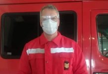 Entroncamento | Bombeiros prestam serviços de emergência médica com luvas, máscara e óculos