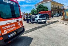 Entroncamento | Colisão entre dois veículos ligeiros provoca dois feridos leves