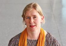 Sandra Pereira Eurodeputada do PCP visita oficinas da CP no Entroncamento