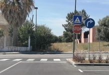 Entroncamento | Já foi colocado sinal de sentido obrigatório à saída do Pingo Doce