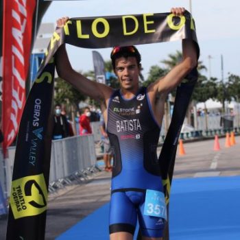 RICARDO BATISTA na meta – Bicampeão Nacional Triatlo Sprint em Elites