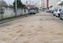Entroncamento | Rua Alexandre Herculano precisa de asfalto, com tantos buracos “só mesmo para plantar batatas”