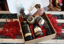 Comunidade e empresas da região apostaram nos produtos locais como oferta neste Natal