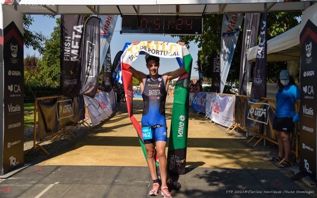 Ricardo Batista na meta- 1ºlugar Triatlo Abrantes (2)