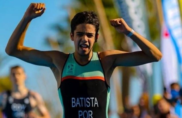 João Nuno Batista na chegada à meta - Campeonanto do Mundo de Triatlo em Juniores (2)