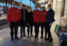 Entroncamento | Bombeiros apoiam refugiados vindos de comboio com destino ao Porto e a Leiria