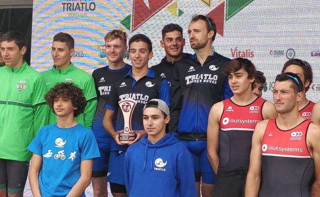 Clube de Natação de Torres Novas equipa masculina - 1ºlugar no Triatlo de Quarteira