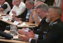 Entroncamento | Sessão Extraordinária da Assembleia Municipal contou com o Comandante Distrital da PSP e do Comandante da Esquadra local