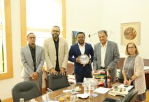 Representantes do Entroncamento e Mosteiros (Cabo Verde) reuniram nos Paços do Concelho