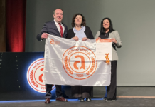 Rede de Universidades Sénior do Concelho da Chamusca recebe Bandeira de Mérito Social