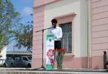 Entroncamento: Em dia de luto nacional repetiram-se os apelos à resistência ao populismo e respeito por todos. Voz aos jovens