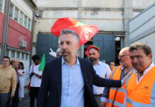 Legislativas 2025: Pedro Nuno Santos “em casa” na visita às oficinas da CP no Entroncamento