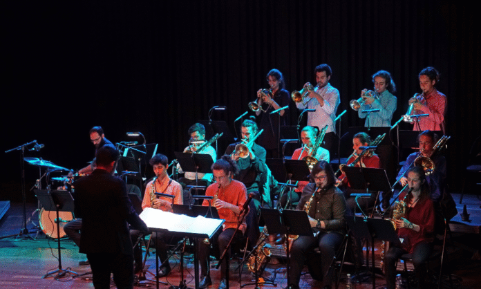 orquestra-de-jazz-de-espinho-orquestra-classica-de-espinhowilliam-goodchild-direcao-musicalmiles-davis-sinfonico-kind-of-blue-433