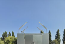 ‘Democracia Portátil’ de Didier Faustino é a nova peça do Parque de Escultura em Vila Nova da Barquinha