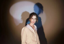 Sugestão: “À primeira vista”