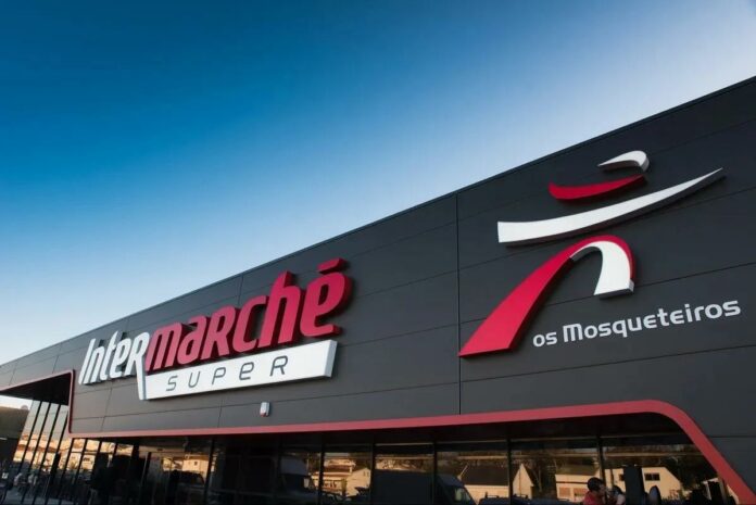 29c30f07-f963-4bfe-b4f9-ff8fbd3a2931_fit_height-800