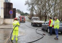 Município da Barquinha em operações de limpeza depois das cheias