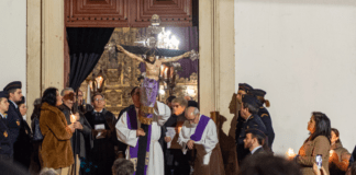 Chamusca: Procissão dos Fogaréus ou do Senhor da Misericórdia sai à rua na Sexta-feira Santa, dia 3 de abril