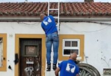 Grupo invadiu Câmara do Entroncamento em protesto contra cortes de água e luz. Autarca denuncia ameaças de morte